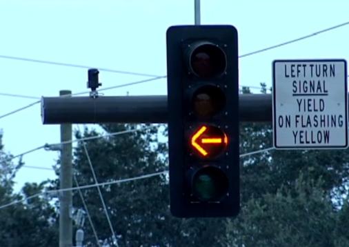 flashing yellow traffic light