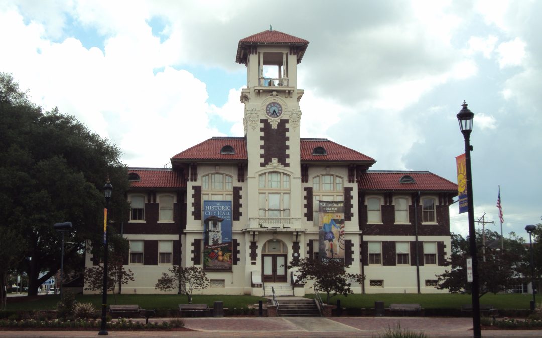 Lake Charles Art Exhibit “Caught Up” Weaves Coastal Stories with Fiber Art at Historic City Hall